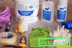 Werkzeuge und Materialien für die Wiederherstellung des Bades